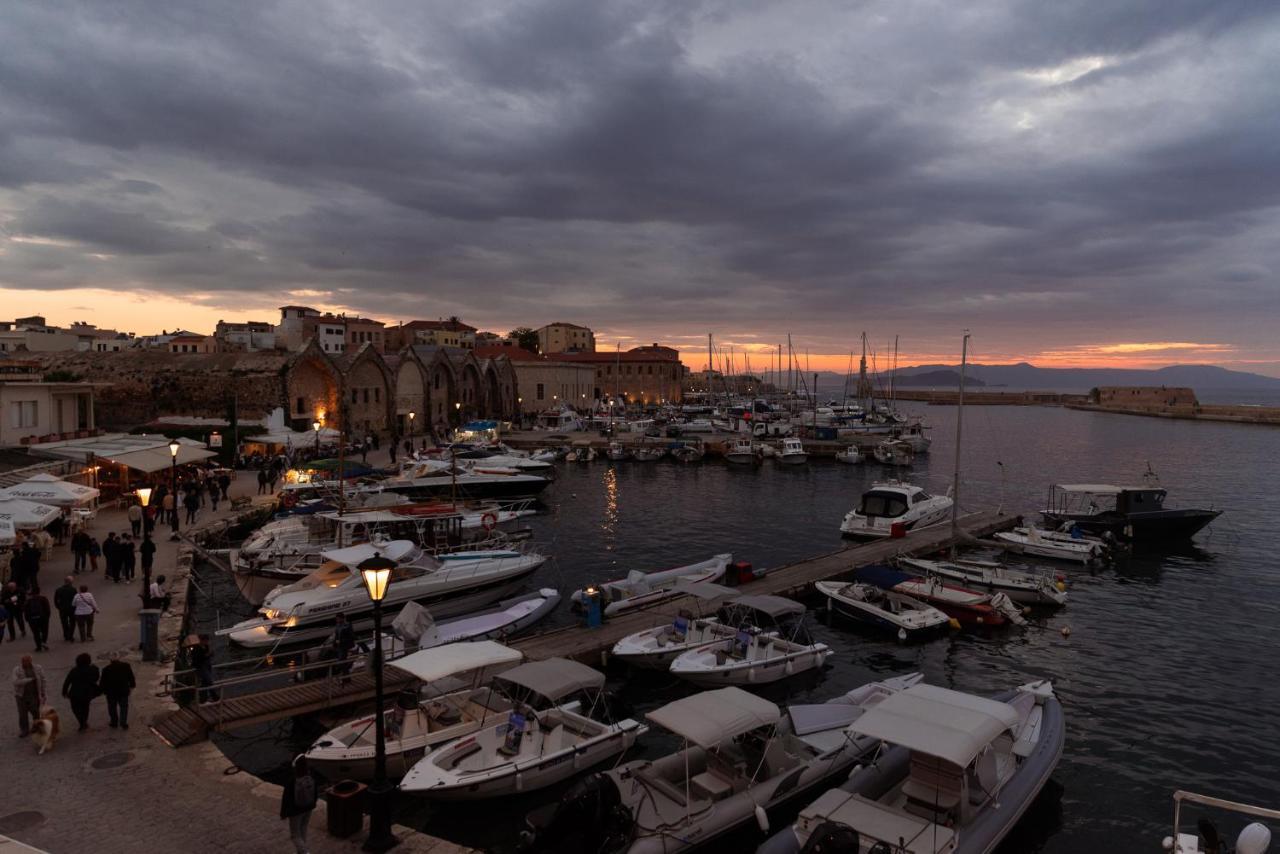 Destino Home Overlooking The Venetian Port Of Chania Ханья Экстерьер фото
